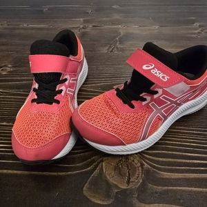 Asics Kids Contend 8 Running Shoes Pink Size 2 barely worn